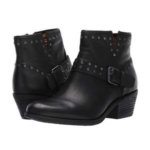 Sofft Allene Studded Bootie, 6M